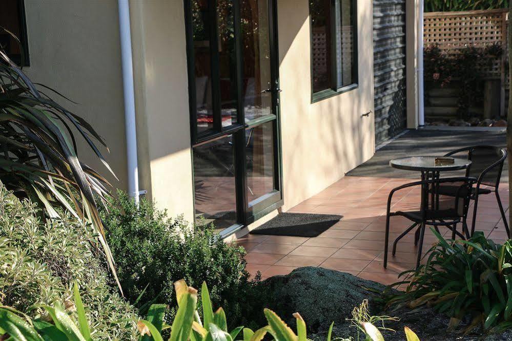 Kaiteri Motels And Apartments Kaiteriteri ภายนอก รูปภาพ
