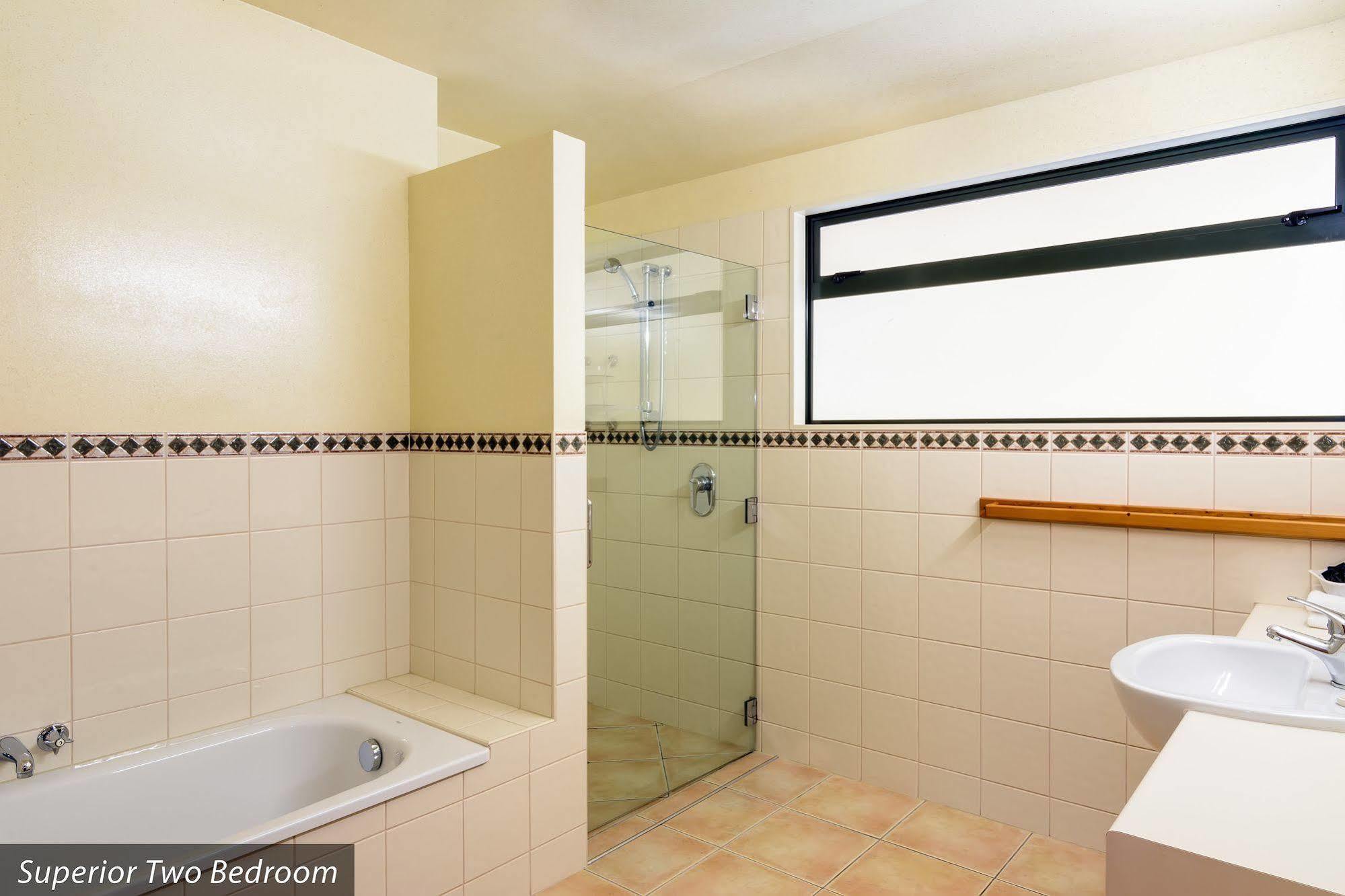 Kaiteri Motels And Apartments Kaiteriteri ภายนอก รูปภาพ
