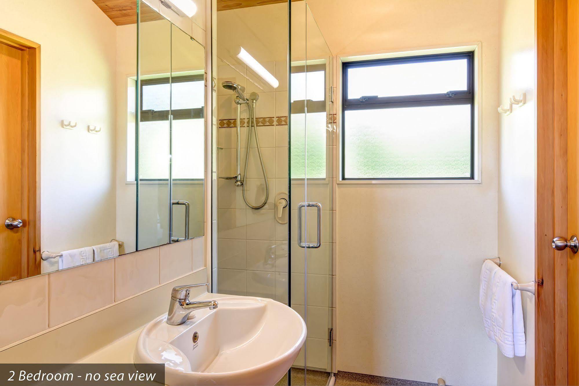 Kaiteri Motels And Apartments Kaiteriteri ภายนอก รูปภาพ